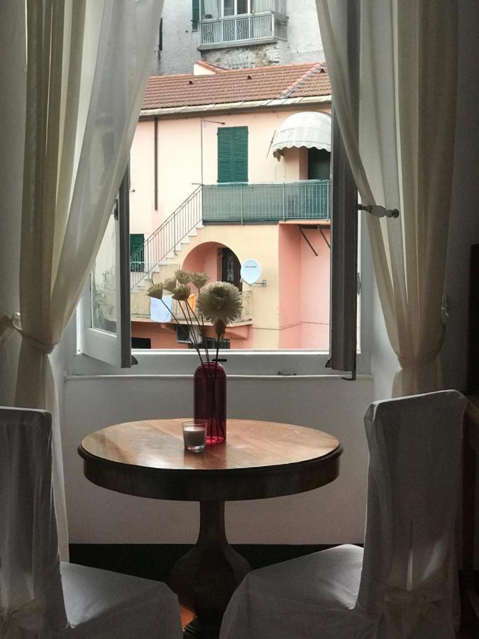Bb Palazzo Doria Bed & Breakfast Dolcedo Bagian luar foto