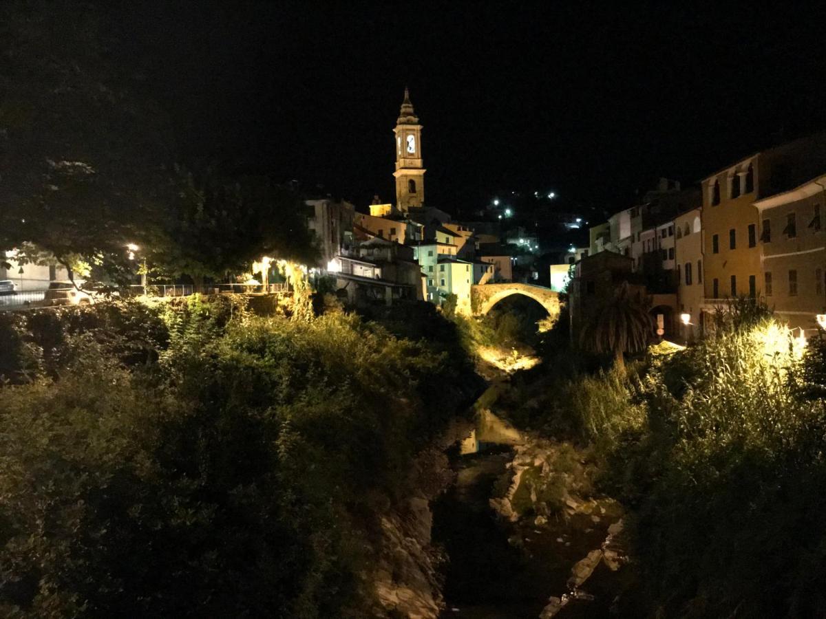 Bb Palazzo Doria Bed & Breakfast Dolcedo Bagian luar foto