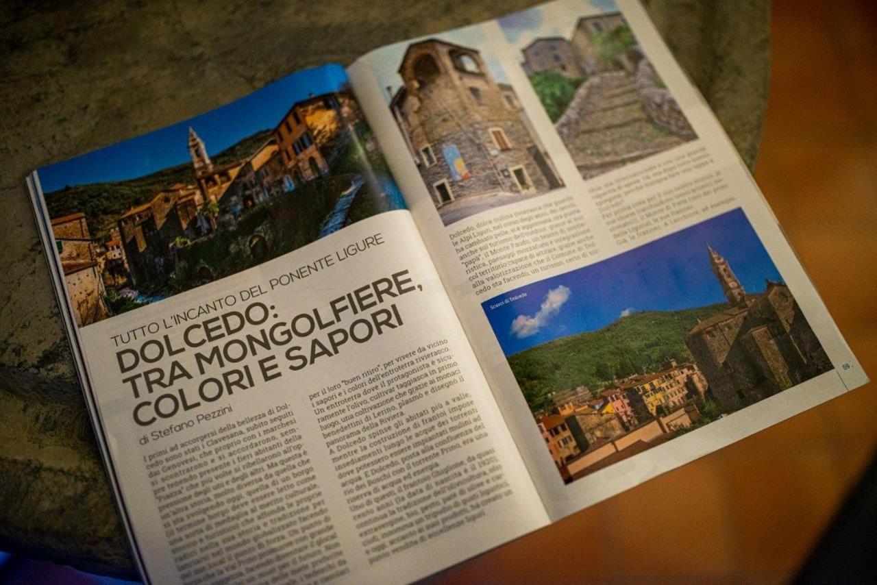 Bb Palazzo Doria Bed & Breakfast Dolcedo Bagian luar foto